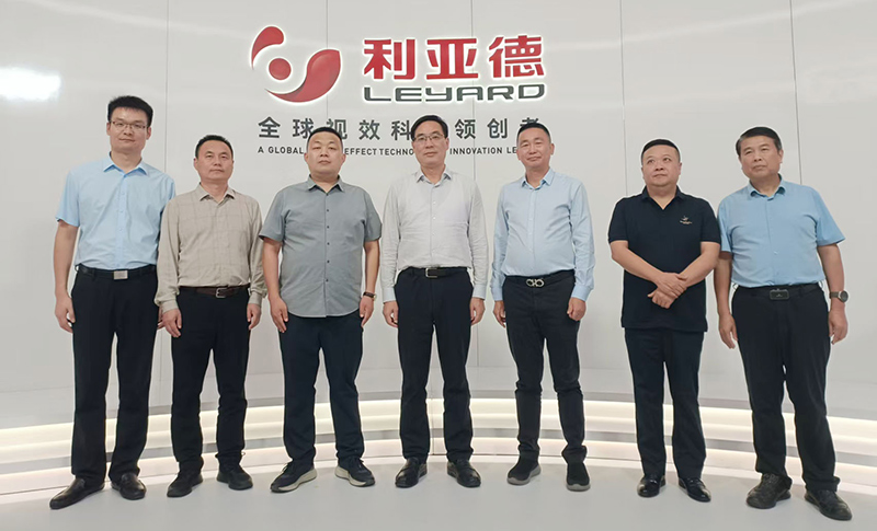 光山县县委书记李伟一行走访J9集团，共商文旅合作新蓝图